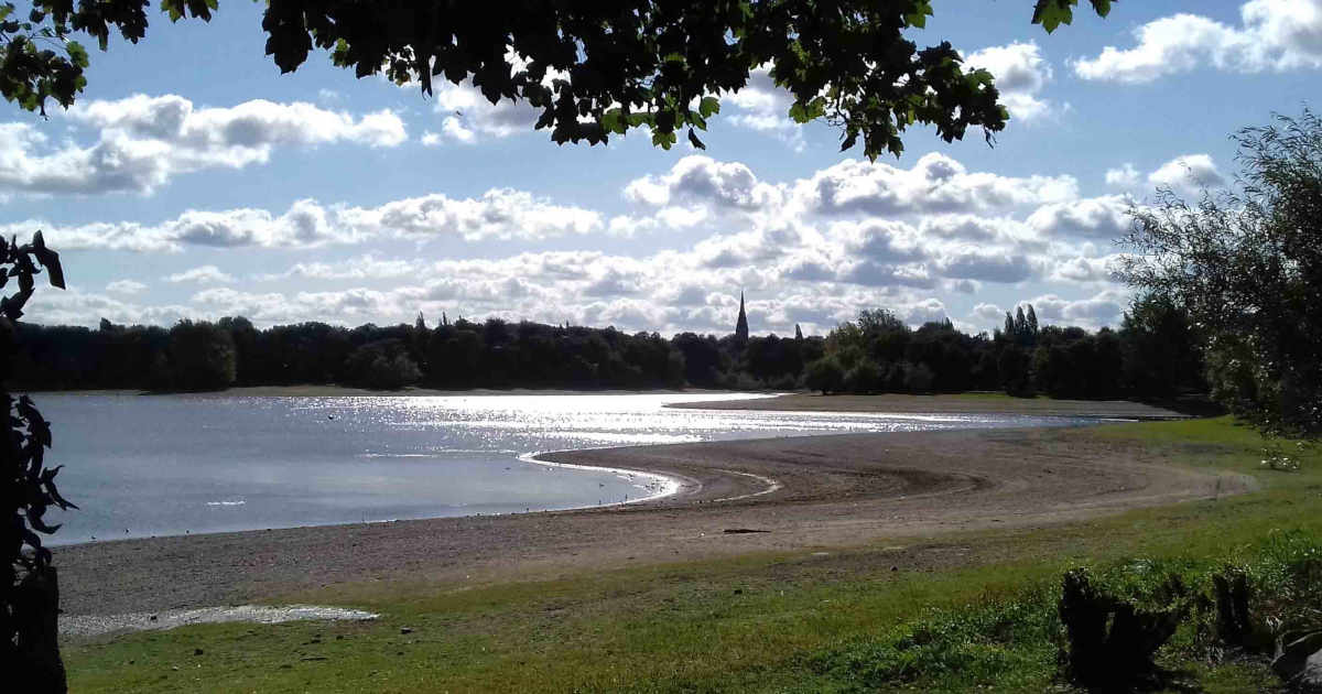 ImagesBrum/Birmingham_Canal_Edgbaston_Reservoir_Low Shoreline.jpg