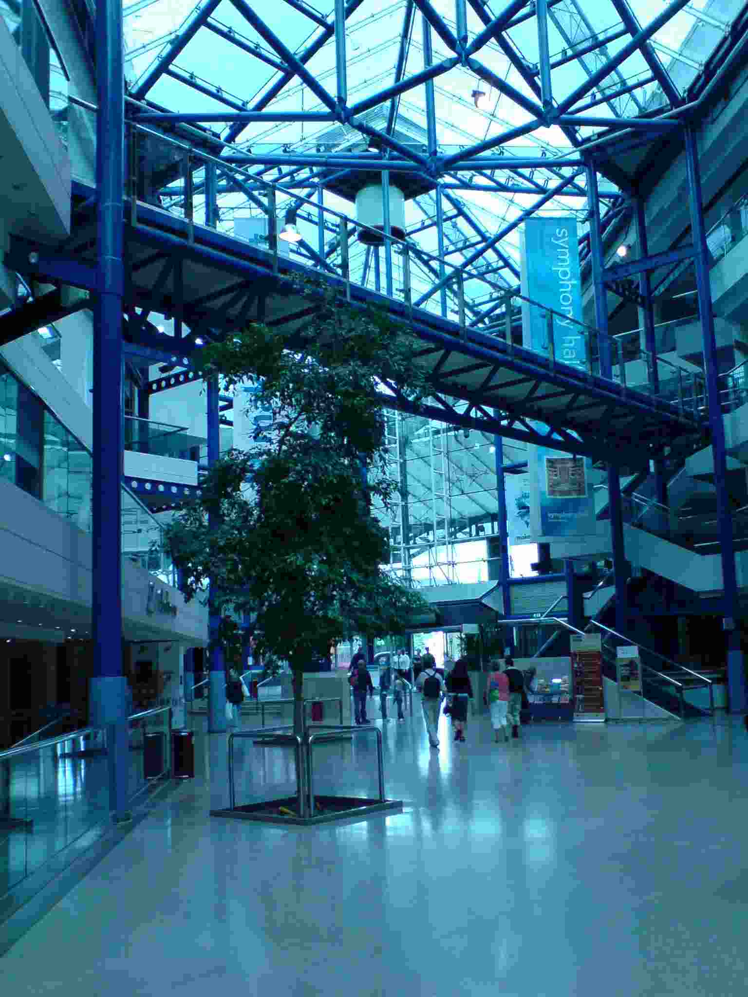 ImagesBrum/Birmingham_Centre_Broad_Street_ICC_Symphony_Hall_Atrium.jpg