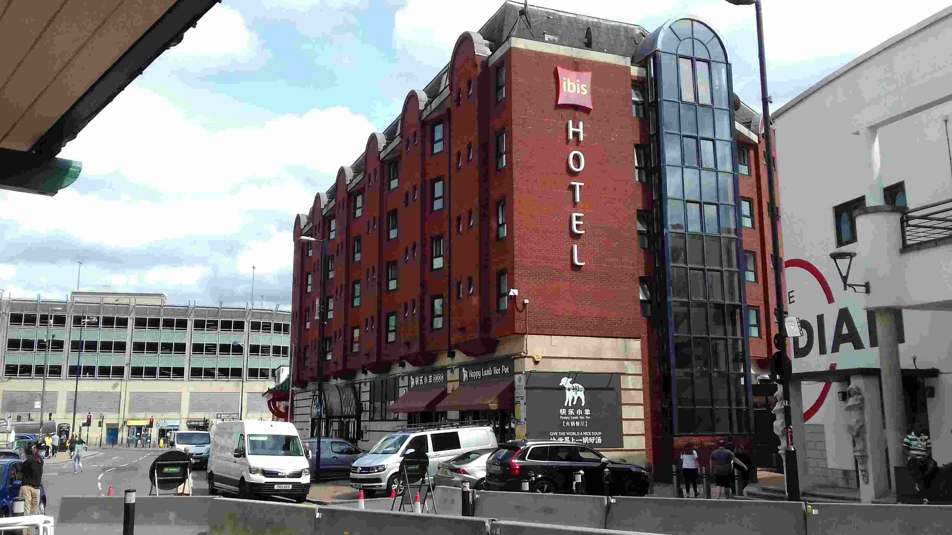 ImagesBrum/Birmingham_Hotel_Ibis_Ladywell_Walk.jpg