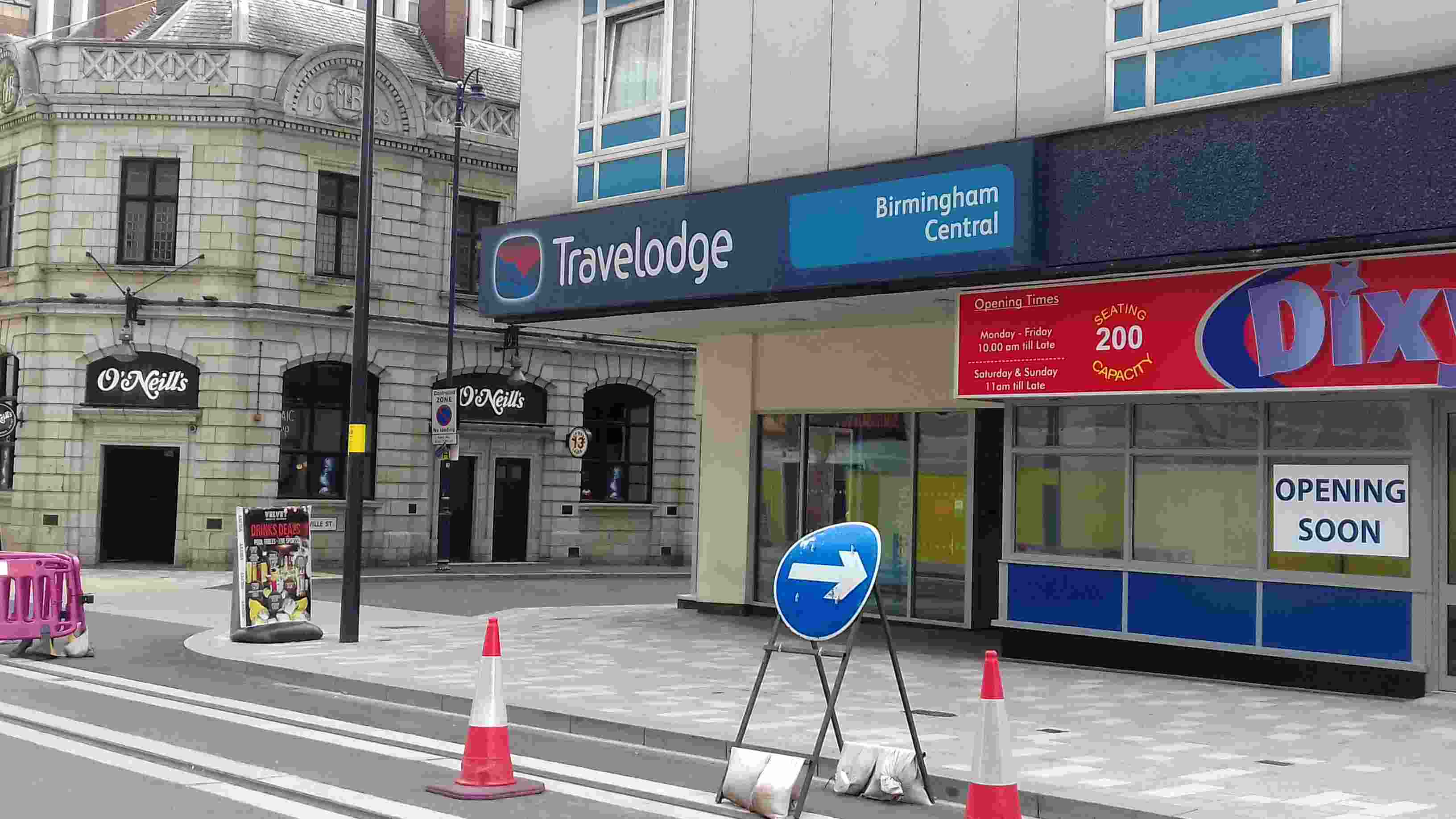 ImagesBrum/Birmingham_Hotel_Travelodge_Broad Street.jpg