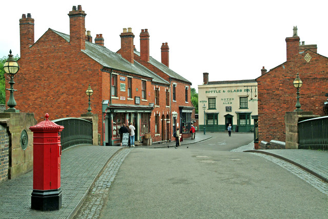 ImagesBrum/Birmingham_PL_Chadwick_Black_Country_Living_Museum_main_village_street.jpg