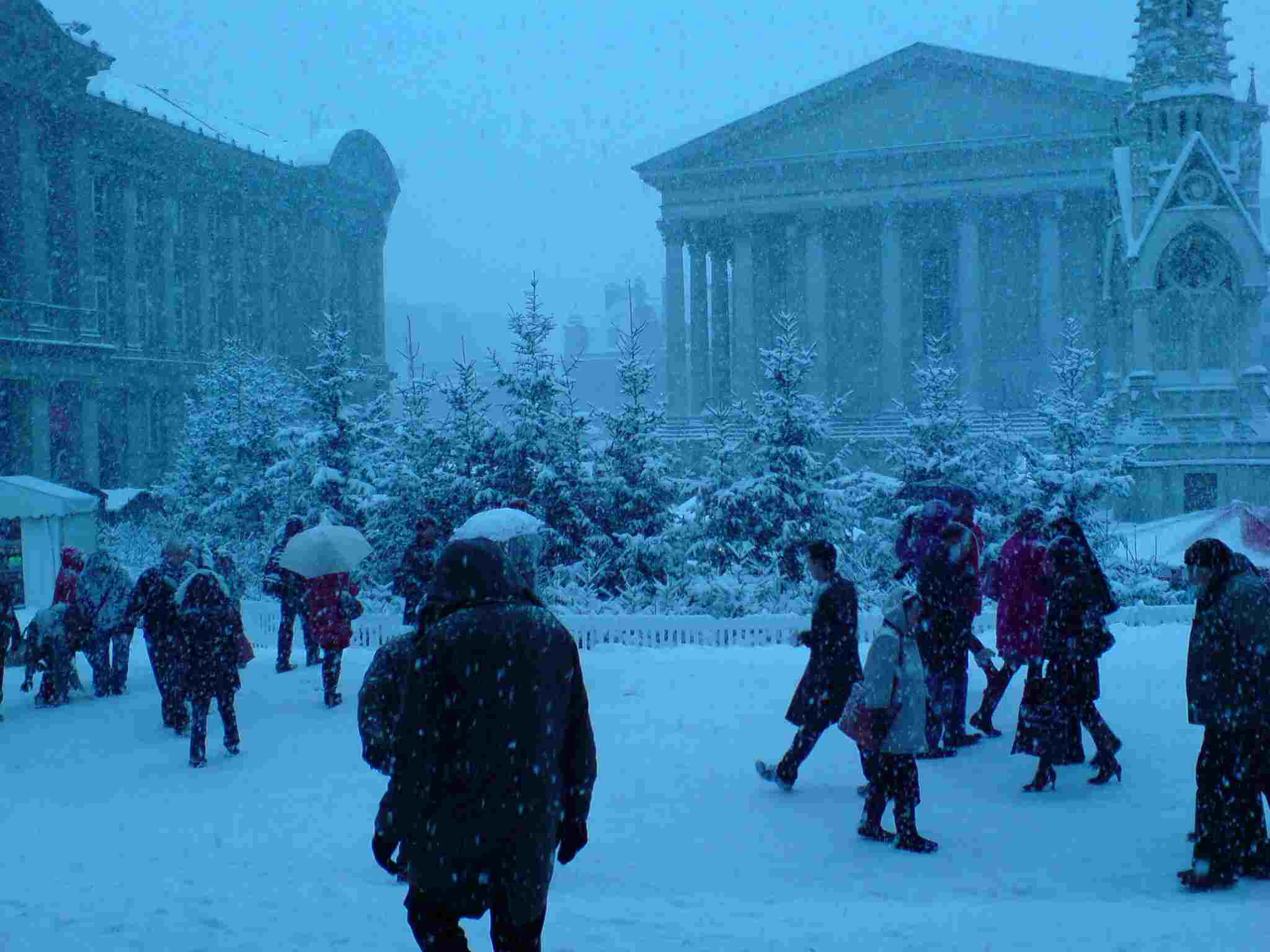 ImagesBrum/Birmingham_Xmas_Chamberlain_Square_Town_Hall_the_piste.jpg