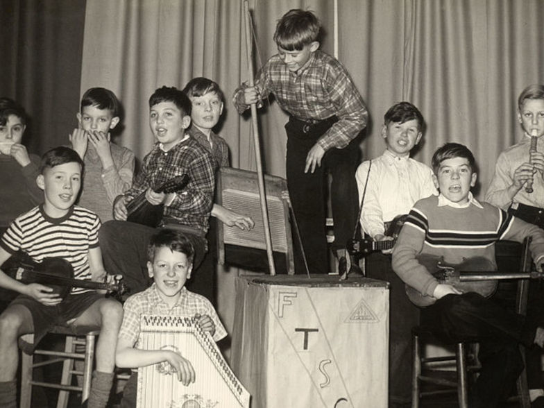 Images_Music/WC_Music_4_Skiffle_Lindosland_Firs_Estate_Skiffle_Group.jpg