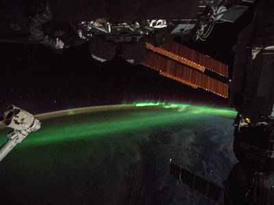 images_my_ideas_16-5/16_NASA_Aurora.jpg