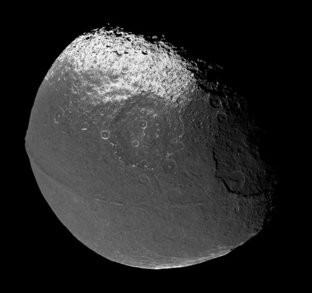 images_my_ideas_16-5/16_WC_Mama_Iapetus_moon_of_Saturn.jpg