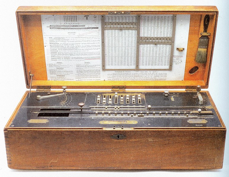 images_my_ideas_30/30_WC_Millionar_calculation_machine_the_Netherlands,_1920s.jpg