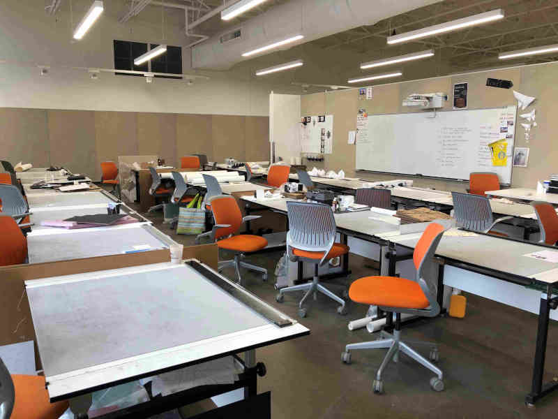 images_my_ideas_32/32_WC_Mbrickn_BGSU_Architecture_Classroom.jpg