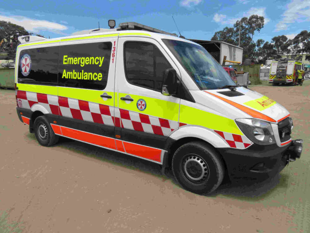 images_my_ideas_4/4_WC_Helitak430_NSW_Ambulance_361.jpg